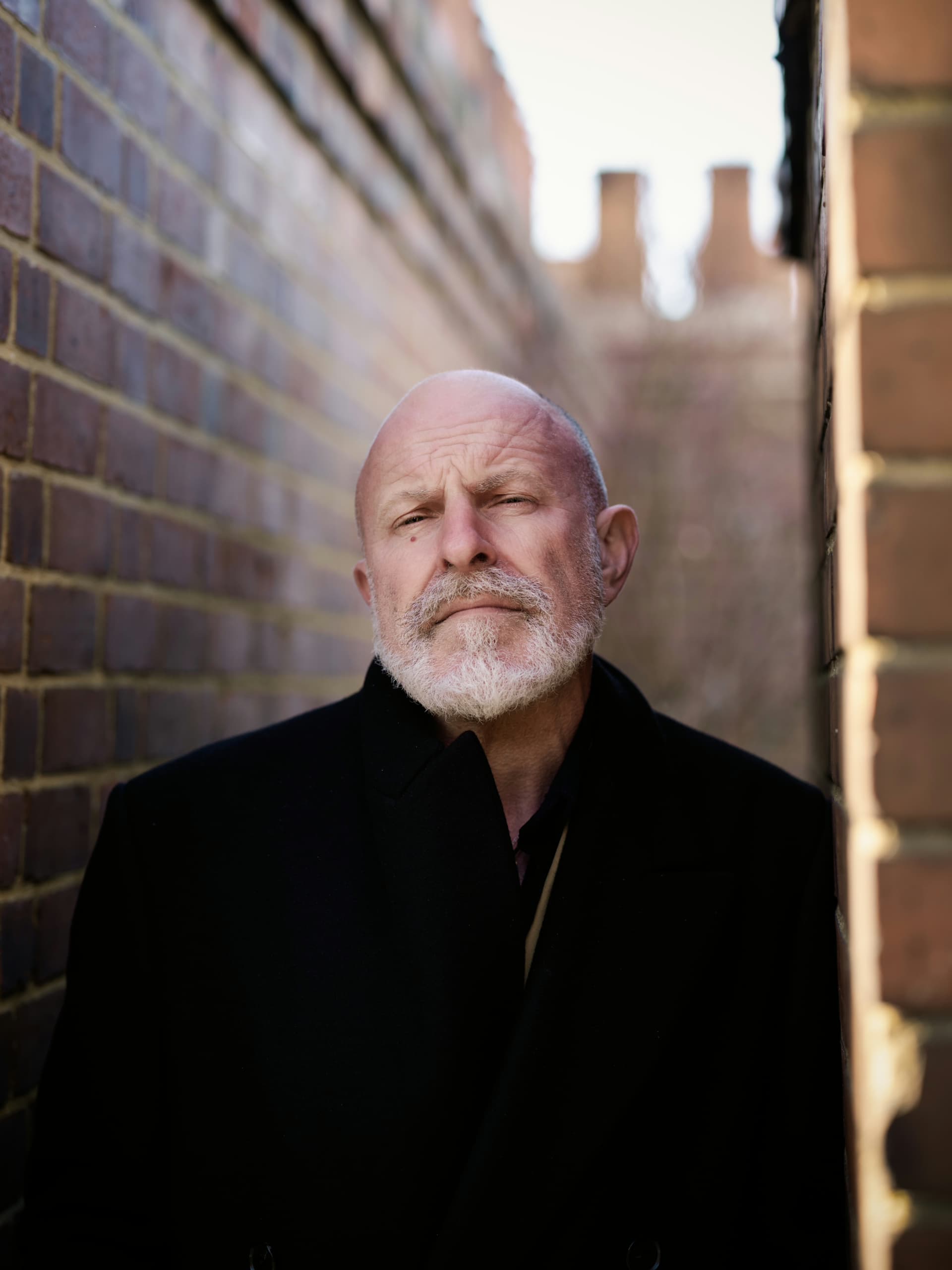 Comedian Simon Evans discusses Plato’s cave and the funny side of progress